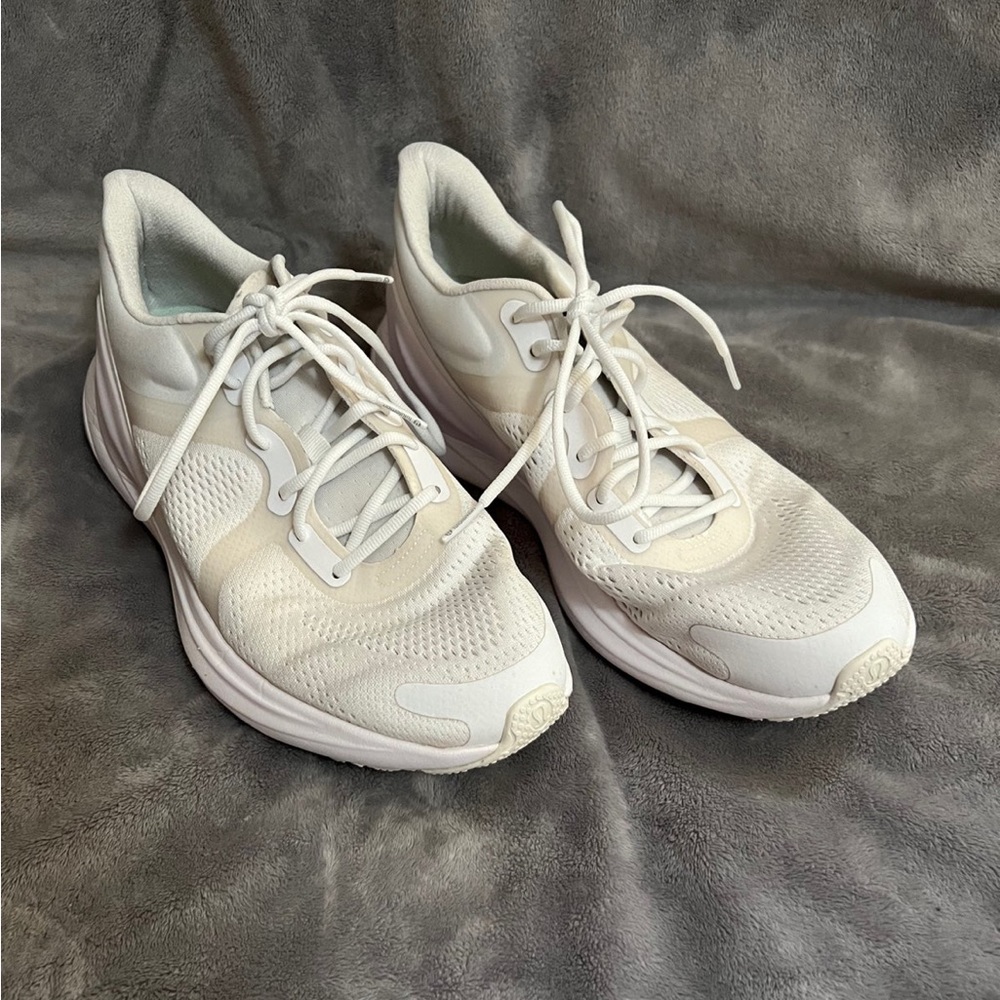 Women’s lululemon blissfeel shoes